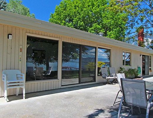 West Kelowna Beach House - 3 Bdrm 