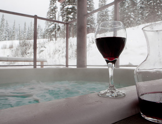 Nancy Greene's Cahilty Lodge - Grand Loft Full Kitchen - Sun Peaks