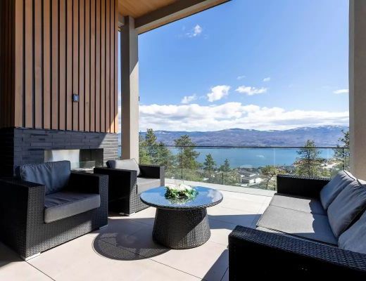 Stunning Lake View Retreat - 4 Bdrm w/ Pool HT - Kelowna