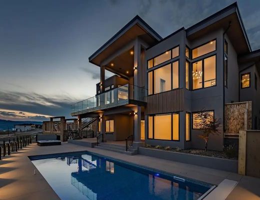 Stunning Lake View Retreat - 4 Bdrm w/ Pool HT - Kelowna