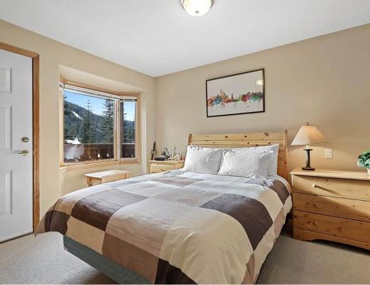 Snow Creek Village #27 - 1 Bdrm - Sun Peaks (TM)