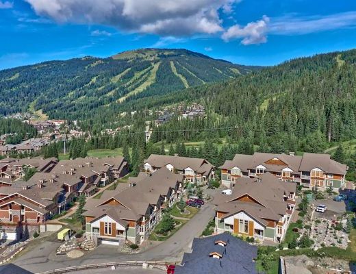 Settlers Crossing #48 - 2 Bdrm HT - Sun Peaks (TM)